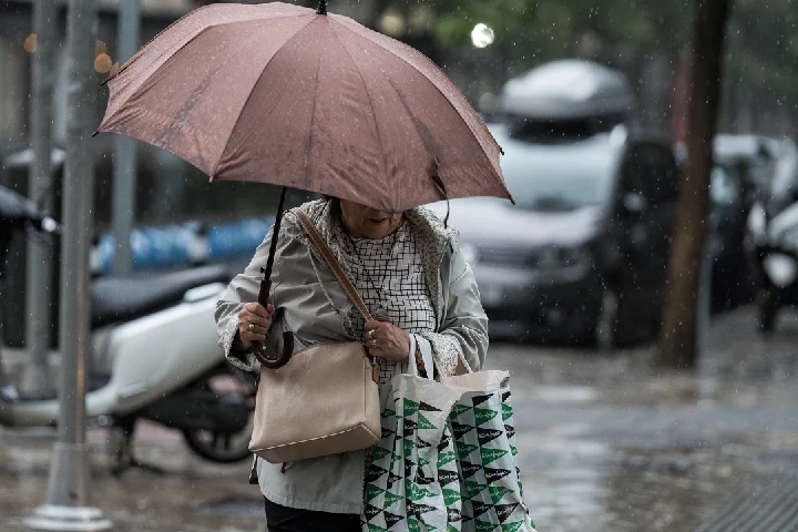 Lluvias y lloviznas dispersas se prevén en siete estados del territorio nacional
