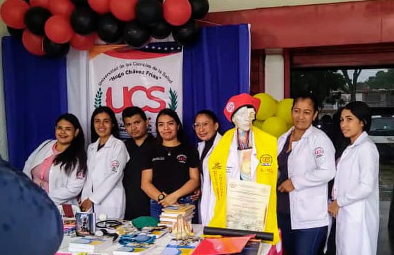 La Universidad de Ciencias de la Salud ASIC Simón Bolívar participó en la Expoferia Oportunidades de Estudio 2025