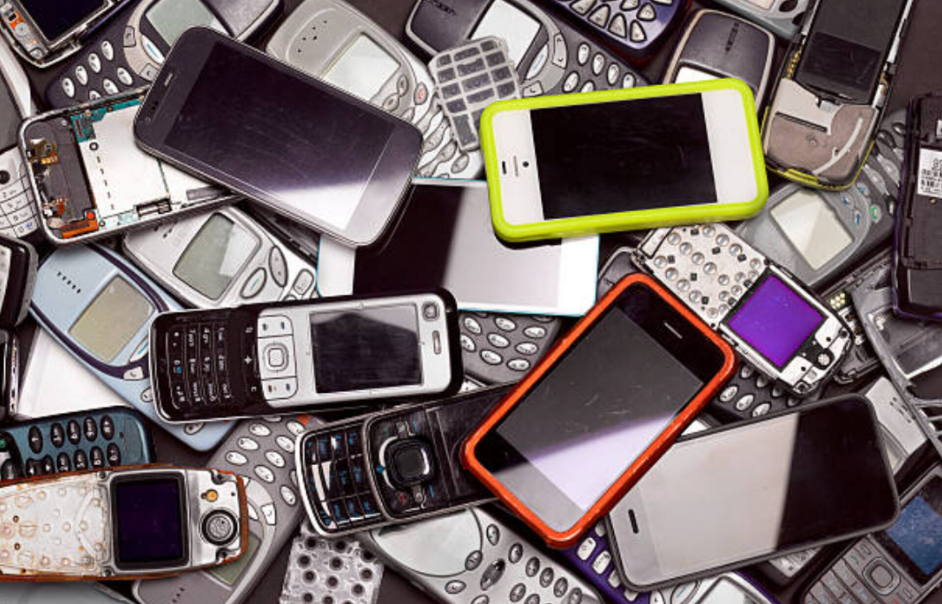 ¿El fin de los celulares? Bill Gates lanzó advertencia sobre por qué ya no deberían utilizarse; predijo cuál sería su reemplazo
