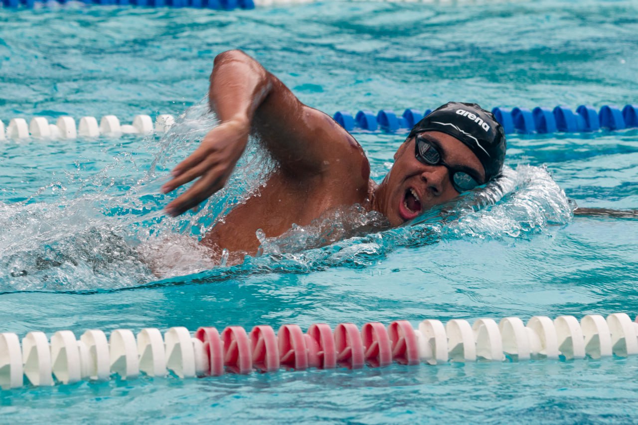 Leydar y Pérez encabezan natación para Panamá