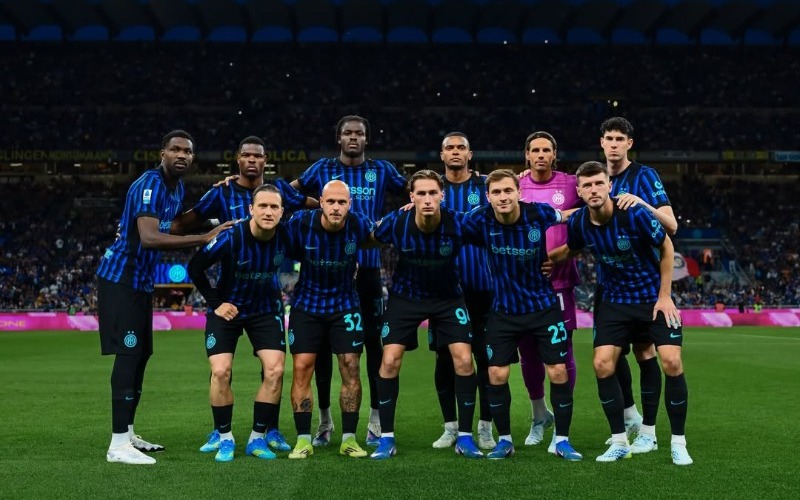 El Inter de Milán se proclamó campeón de la Serie A tras imponerse al Parma (2–0)